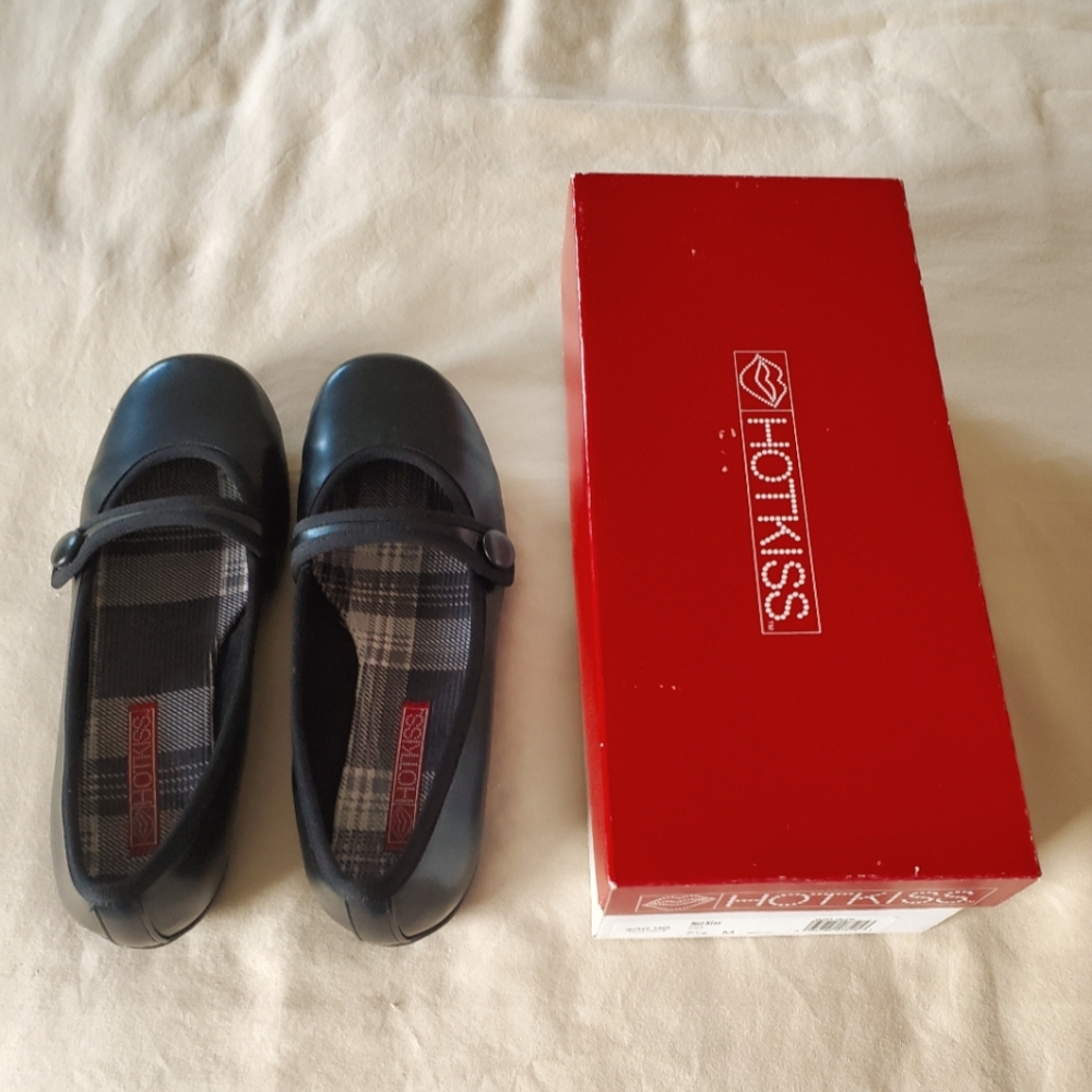 Black Flat Shoes with Box